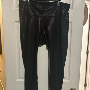 Old Navy Active Black High-Rise Leggings